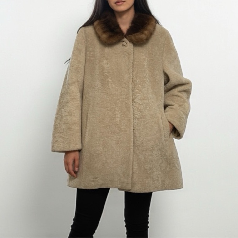 Vintage 50’s Textured Shearling Wool Coat With Fur Collar